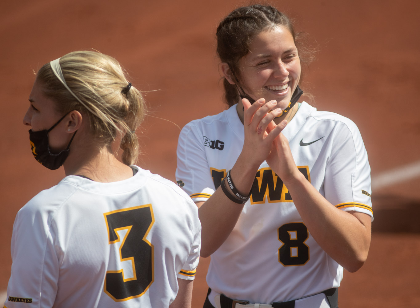 Photos: Iowa Softball Vs. Nebraska – The Daily Iowan