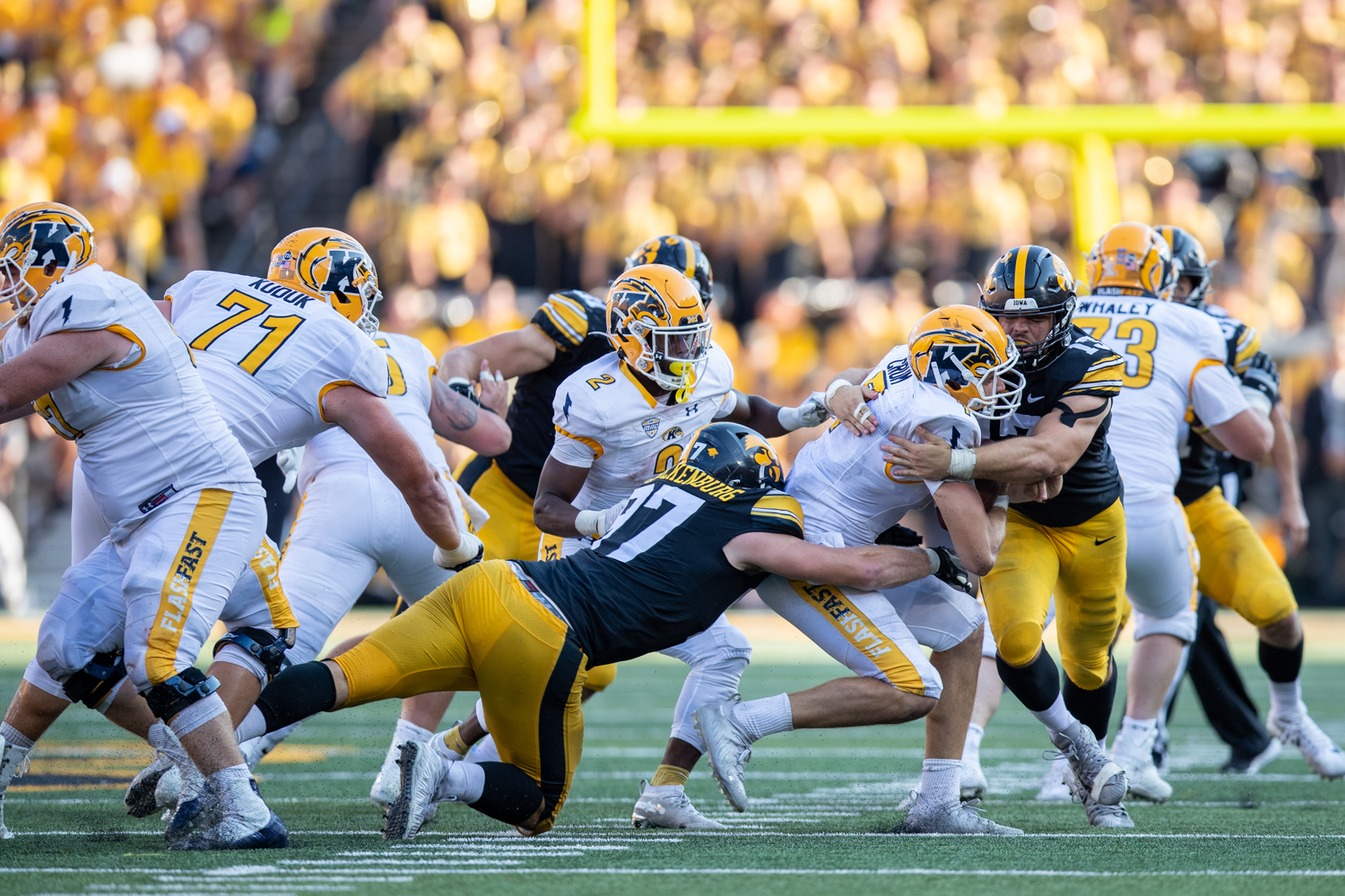 Hawkeye Heaven - Zach Vanvalkenburg will return to the