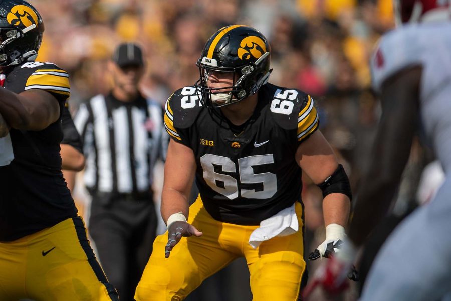 Iowa+center+Tyler+Linderbaum+surveys+the+field+during+a+football+game+between+No.+18+Iowa+and+No.+17+Indiana+at+Kinnick+Stadium+on+Saturday%2C+Sept.+4%2C+2021.+The+Hawkeyes+defeated+the+Hoosiers+34-6.++