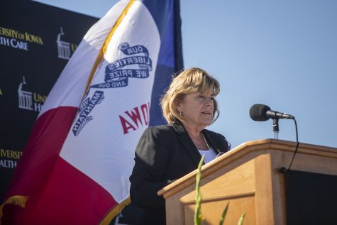 University of Iowa President Barbara Wilson speaks during a groundbreaking ceremony at the North Liberty University of Iowa hospitals and clinics construction site on Thursday, Oct. 14, 2021. Many leaders attended this event including Wilson, Iowa Governor Kim Reynolds, Iowa City Mayor Bruce Teague, CEO of UIHC Suresh Gunasekaran, the Iowa Board of Regents, and more. The new facility is set to include procedure rooms, emergency care rooms, laboratories, outpatient clinics, a pharmacy, advanced diagnostic imaging and teaching/research space. 