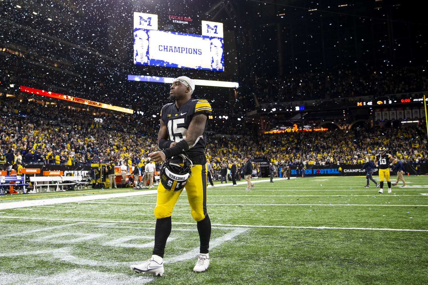 LOOK: Lucas Oil Stadium ready for B1G Championship Game