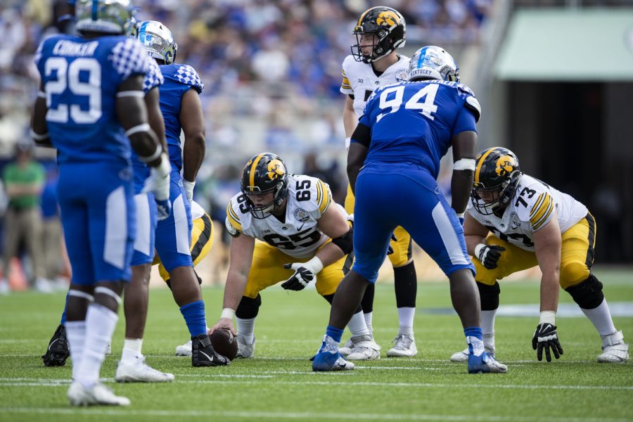 Tyler Linderbaum picked by Baltimore Ravens in first round of NFL Draft -  The Daily Iowan