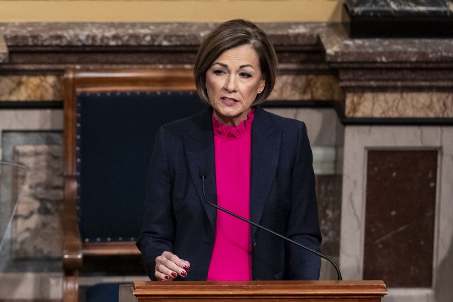 Iowa+Governor+Kim+Reynolds+delivers+the+Condition+of+the+State+address+at+the+Iowa+State+Capitol+in+Des+Moines%2C+Iowa%2C+on+Tuesday%2C+Jan.+11%2C+2022.+During+the+State+address%2C+Reynolds+spoke+about+childcare%2C+Iowa+teachers%2C+material+taught+in+schools%2C+unemployment%2C+tax+cuts%2C+and+more.+Reynolds+announced+she+will+be+introducing+a+bill+to+reduce+unemployment+benefits+from+26+weeks+to+16+weeks+while+making+sure+that+those+collecting+unemployment+can%E2%80%99t+turn+down+suitable+jobs.