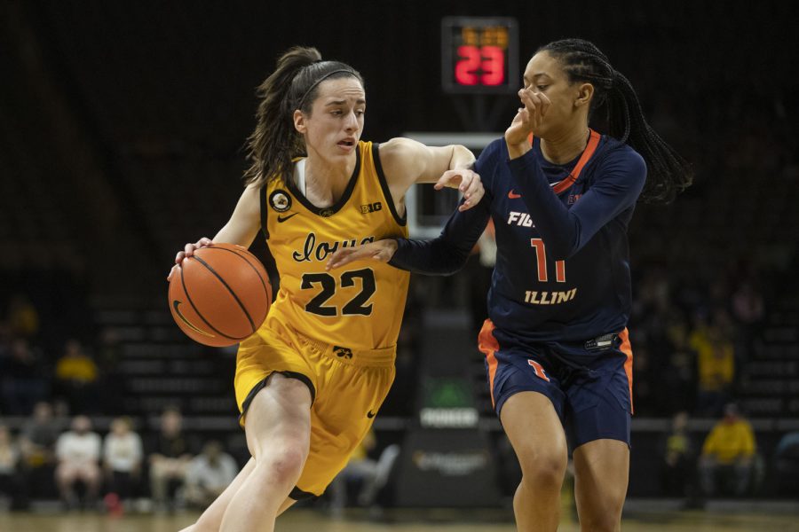 Iowa guard Caitlin Clark drives to the basket during a women’s basketball game between No. 25 Iowa and Illinois at Carver-Hawkeye Arena in Iowa City on Sunday, Jan. 23, 2022. Clark scored 18 points. The Hawkeyes defeated the Fighting Illini, 82-56.