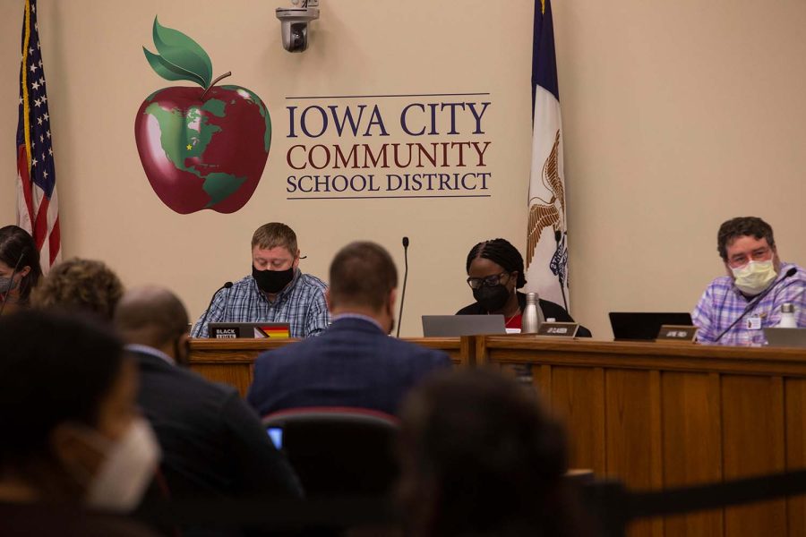 The+Iowa+City+Community+School+District+held+a+meeting+at+the+professional+development+center+at+6+p.m.+on+Tuesday+Feb.+7%2C+2022.