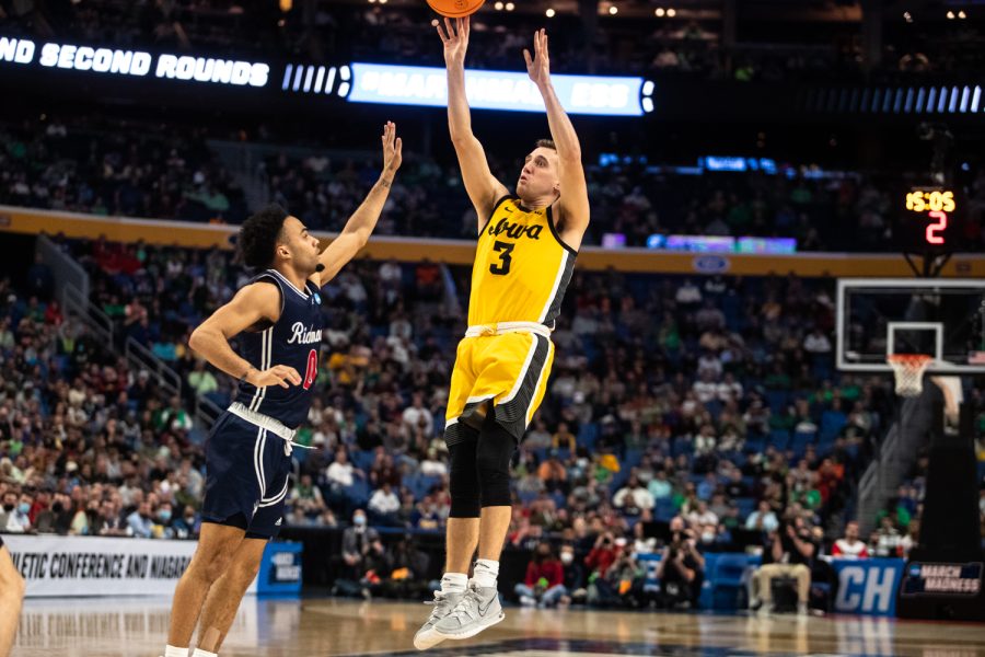 Iowa guard Jordan Bohannon shoots the ball during the first round of the NCAA Mens Championship between the Iowa Hawkeyes and the Richmond Spiders at KeyBank Center in Buffalo, N.Y., on Thursday, March 17, 2022. Bohannon made two out of seven three-pointer attempts. The Richmond Spiders beat the Iowa Hawkeyes 67-63. (Gabby Drees/The Daily Iowan)