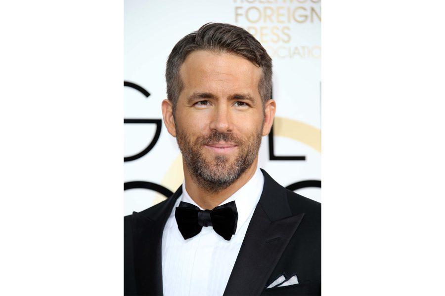 Jan 8, 2017; Beverly Hills, CA, USA; Ryan Reynolds arrives for the 74th Golden Globe Awards at the Beverly Hilton.