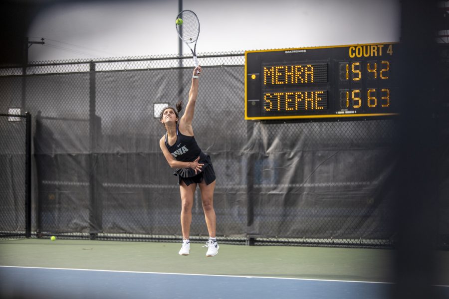 Iowa%E2%80%99s+Vipahsa+Mehra+serves+the+ball+during+a+women%E2%80%99s+tennis+match+between+Iowa+and+Michigan+State+at+the+Hawkeye+Tennis+%26amp%3B+Recreation+Complex+on+Wednesday%2C+April+27%2C+2022.+
