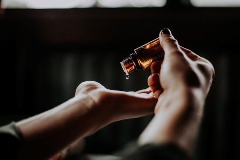 How Does CBD Make You Feel? Here’s What Experts Say