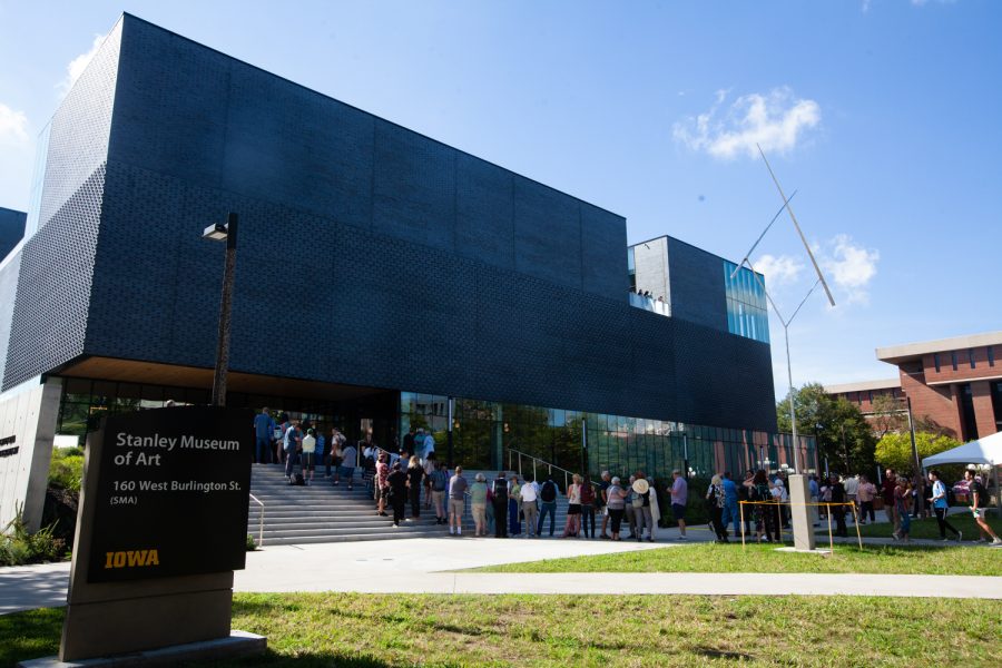 People+line+up+to+enter+the+Stanley+Museum+of+Art+at+its+opening+celebration+at+the+University+of+Iowa+on+Friday%2C+Aug.+26%2C+2022.