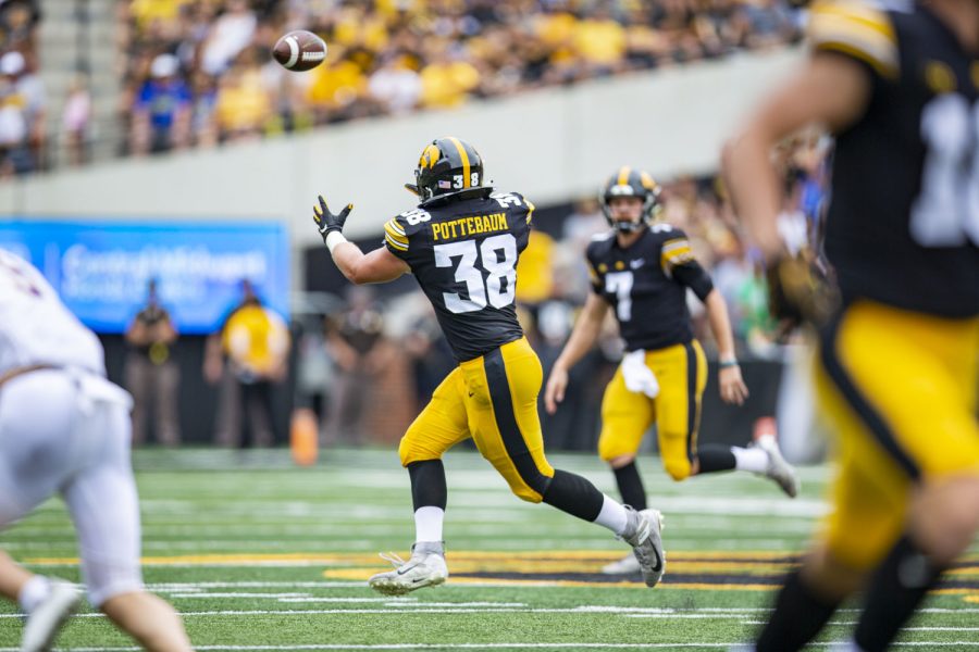 Iowa fullback Monte Pottebaum prepares to catch the ball during a football game between Iowa and South Dakota at Kinnick Stadium on Saturday, Sept. 3, 2022. The Hawkeyes defeated the Jackrabbits, 7-3. Pottebaum had one three yard carry.