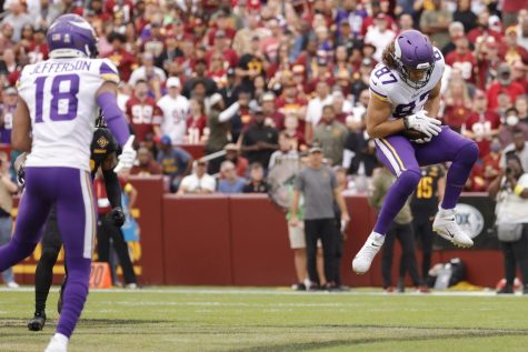 Nov 6, 2022; Landover, Maryland, USA; Minnesota Vikings tight end T.J. Hockenson (87) catches a pass against the Washington Commanders during the first quarter at FedExField. 