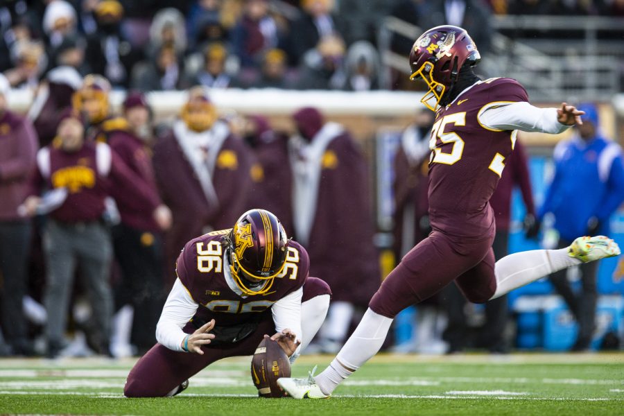 Minnesota kicker Matthew Trickett attempts a field goal during a football game between Iowa and Minnesota at Huntington Bank Stadium in Minneapolis on Saturday, Nov. 19, 2022. (Jerod Ringwald/The Daily Iowan)