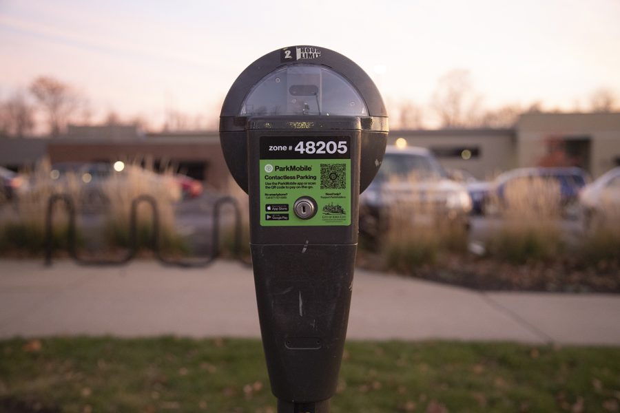 A+new+ParkMobile+meter+stand+by+the+road%2C+on+Monday%2C+Nov.+7%2C+2022%2C+nearby+the+Campus+Recreation+%26amp%3B+Wellness+Center.