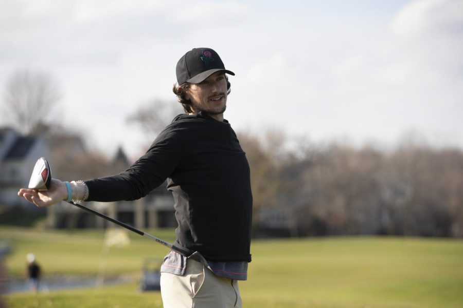 Heartlanders forward Zach White plays golf at the Brown Deer Golf Club Wednesday Nov. 9, 2022. 