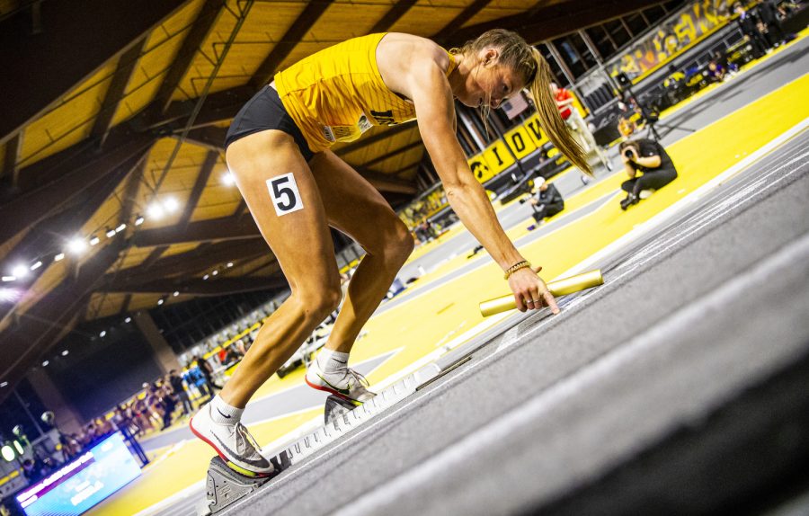 Iowa%E2%80%99s+Mariel+Bruxvoort+prepares+to+race+the+women%E2%80%99s+4x400m+during+the+2023+Hawkeye+Invitational+at+the+University+of+Iowa+Recreation+Building+in+Iowa+City+on+Saturday%2C+Jan.+14%2C+2022.+Bruxvoort%E2%80%99s+team+placed+first+with+a+time+of+3%3A38.28.+The+Hawkeye+Invitational+hosted+Ball+State%2C+Bradley%2C+Indian+Hills%2C+Iowa%2C+Iowa+Central%2C+Missouri%2C+Northern+Iowa%2C+Western+Illinois%2C+Wis.-River+Falls%2C+and+unattached+individuals.