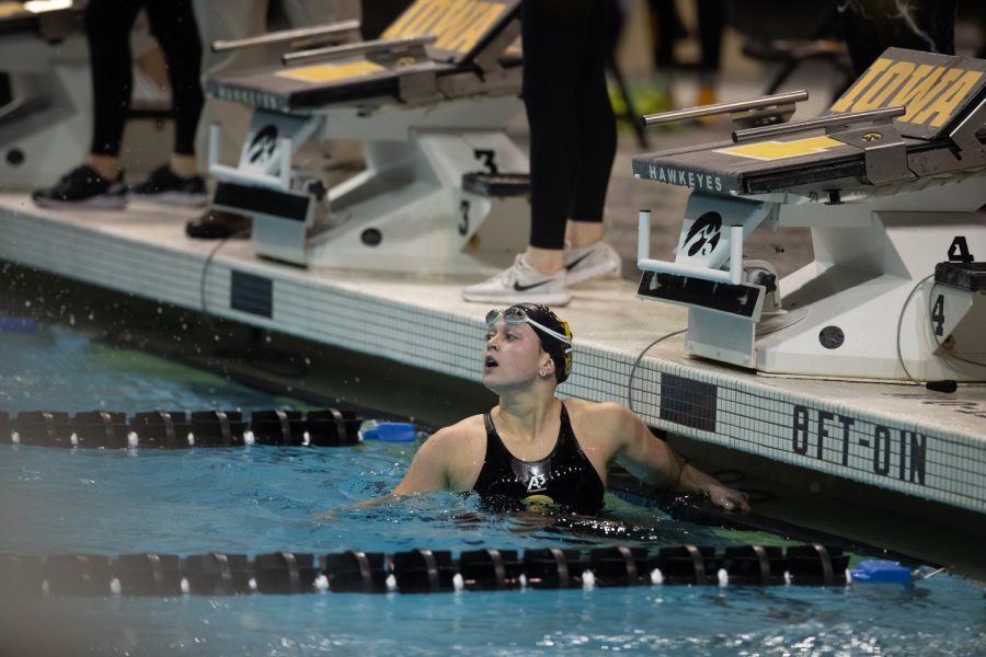 Iowa’s Alix O’Brien can be seen finishing first in her heat in the 500 yard Free Style during day one of the 2022 Hawkeye Invitational  and the Campus Recreational and Wellness Center in Iowa City on Thursday, Dec. 1, 2022. O’Brien had a Final time of 4:54:14 coming in 9th overall. (Vincenzo Mazza/The Daily Iowan)