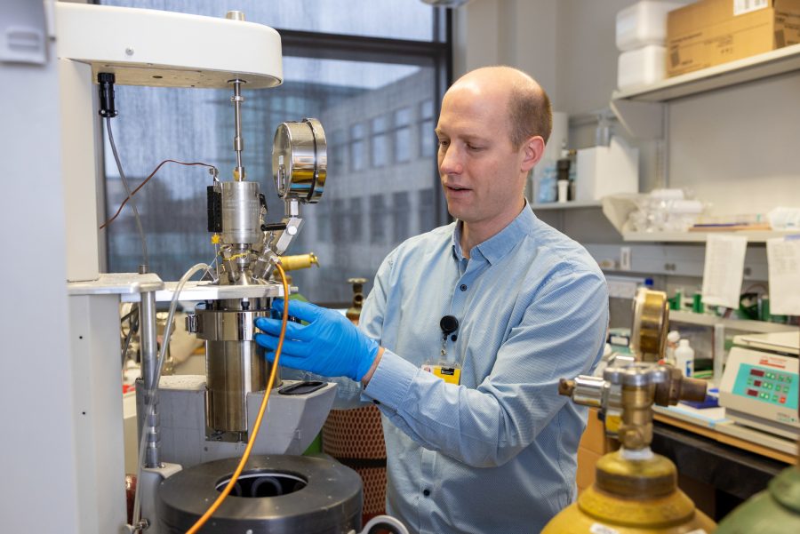 James Byrne with his lab’s Parr high-pressure stirring reactor on Friday, Jan. 27, 2023. A paper published in February 2023 in Advanced Science (IF 17.5) focused on the use of molecular gastronomical techniques to create novel materials for the treatment for cancer.