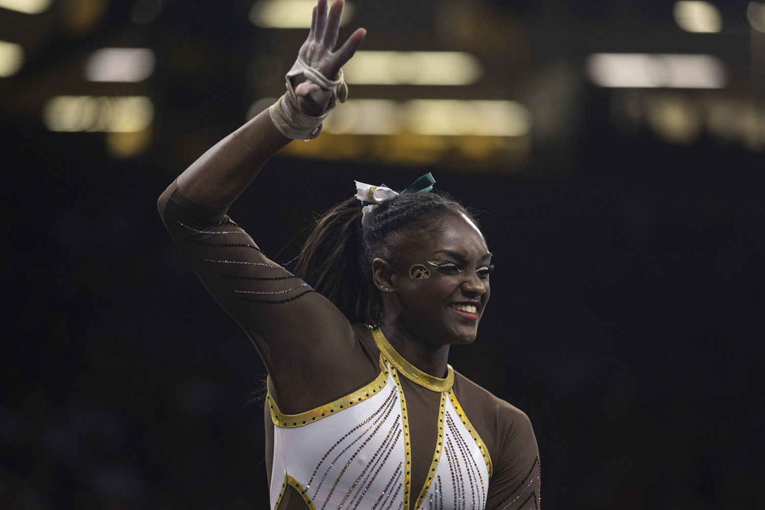 no-18-iowa-women-s-gymnastics-continues-win-streak-against-rutgers-the-daily-iowan