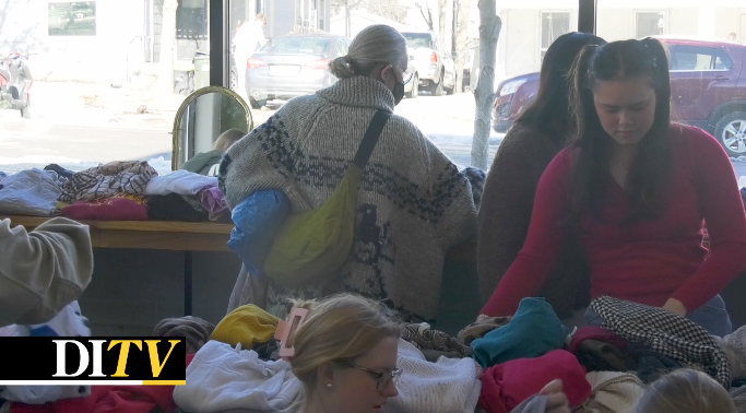DITV: IC Flea holds Valentines Day clothing swap