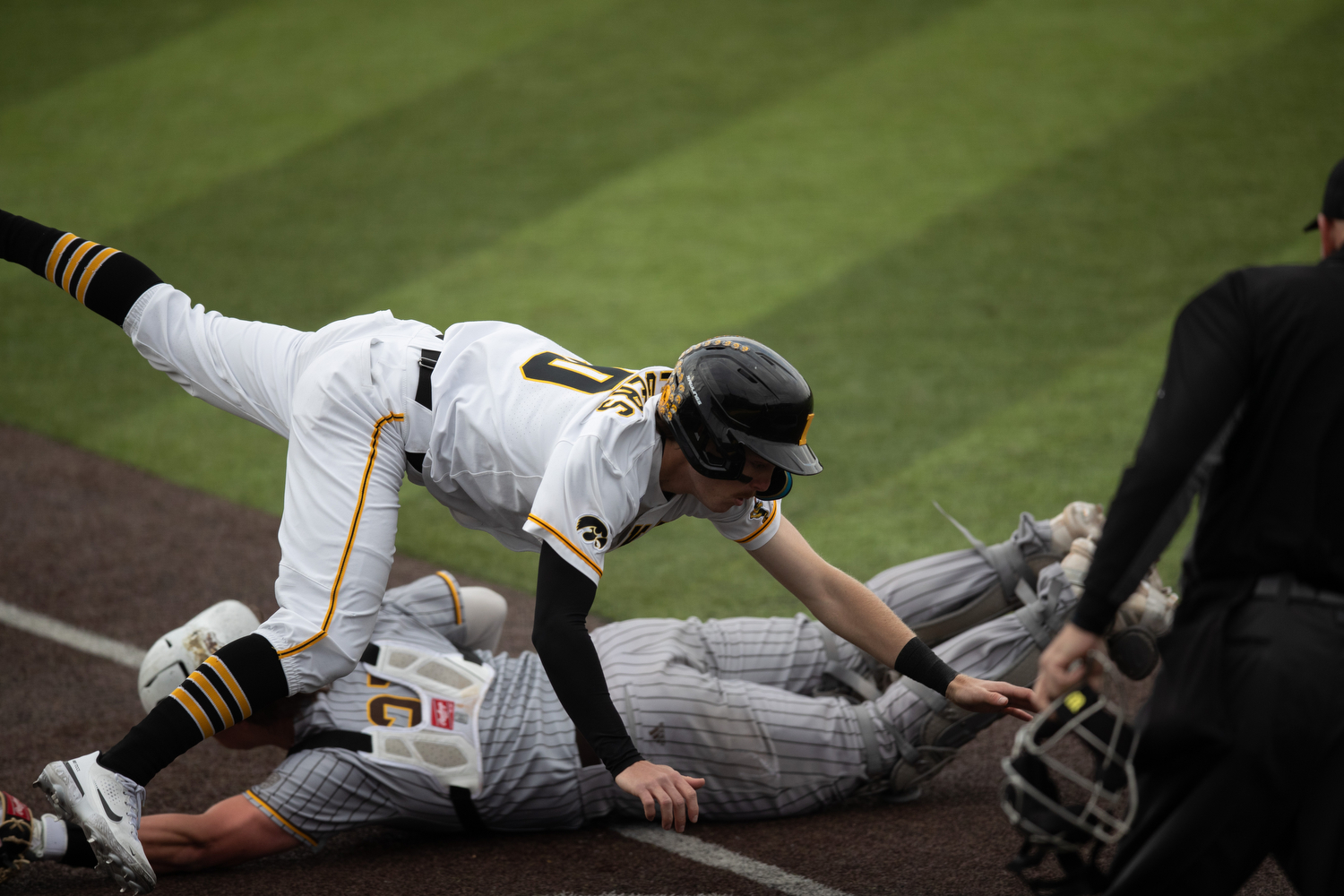 Iowa baseball closes out home slate with sweep over Michigan State - The  Daily Iowan