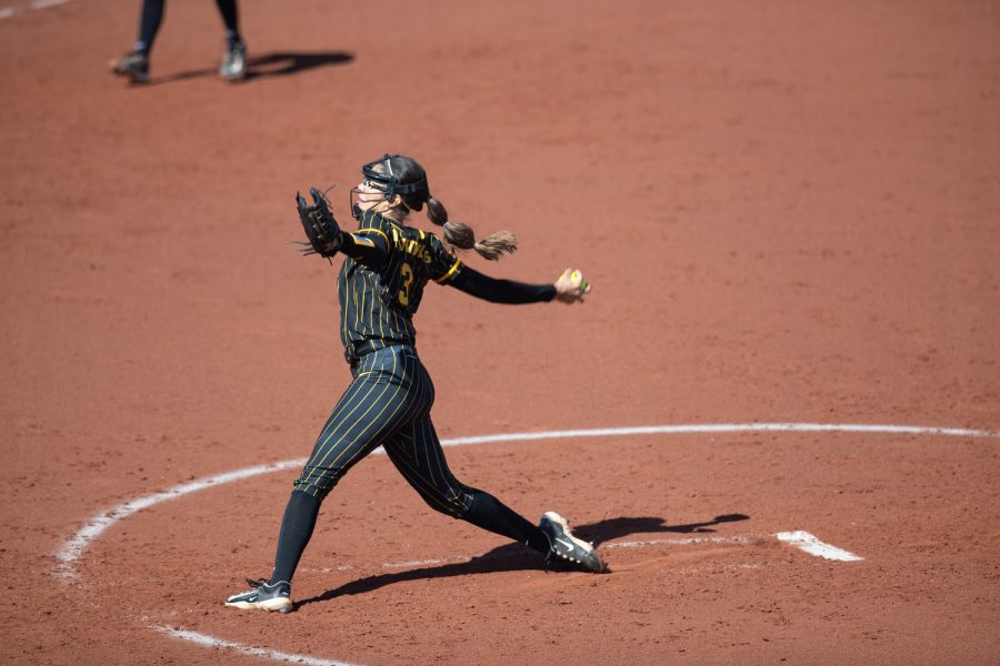 Iowa+pitcher+Breanna+Vasquez+pitches+during+a+softball+game+between+Iowa+and+Nebraska+at+Bob+Pearl+Field+in+Iowa+City+on+Tuesday%2C+March+28%2C+2023.+Vasquez+had+two+strikeouts.