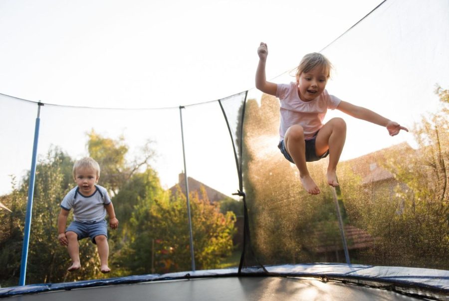 Best+trampoline+for+kids+-+tips+and+options