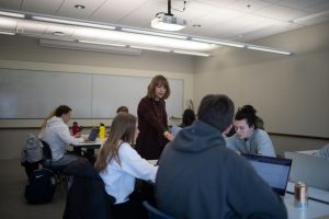 Professor Pamela Bourjaily teaches her class on Wednesday, March 22. Bourjaily is teaching her students proper business writing. 