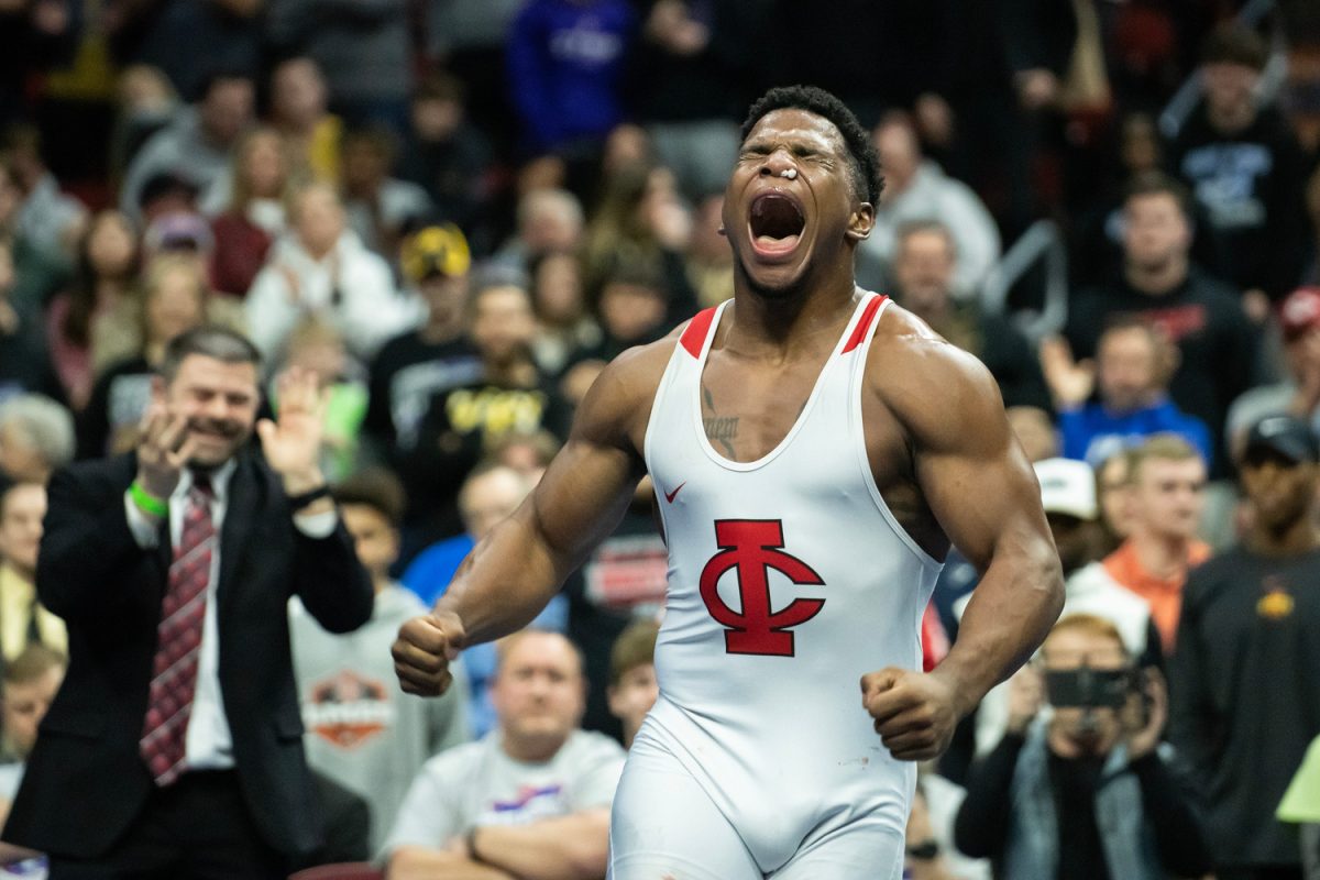 Gabe+Arnold%2C+Iowa+City%2C+City+High%2C+wins+the+Class+3A+182-pound+state+wrestling+championship%2C+on+Saturday%2C+Feb.+18%2C+2023%2C+at+Wells+Fargo+Arena%2C+in+Des+Moines.%0A%0A0218+Wrestling+042+Arw