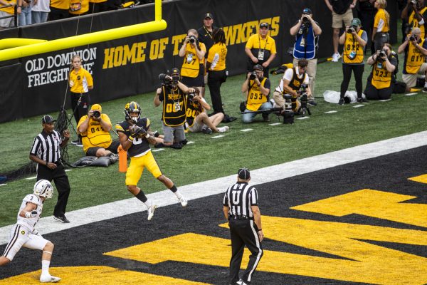 Iowa wide receiver Diante Vines catches a pass for a touchdown during the first half of a football game between Iowa and Western Michigan at Kinnick Stadium in Iowa City on Saturday, Sept. 16, 2023. (Grace Smith/The Daily Iowan)