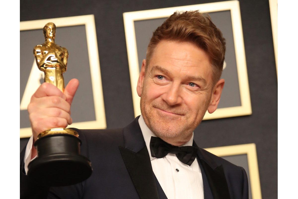 Mar 27, 2022; Los Angeles, CA, USA; Kenneth Branagh, winner of the Oscar for Original Screenplay for Belfast, in the photo room at the 94th Academy Awards at Dolby Theatre.. Mandatory Credit: Dan MacMedan-USA TODAY