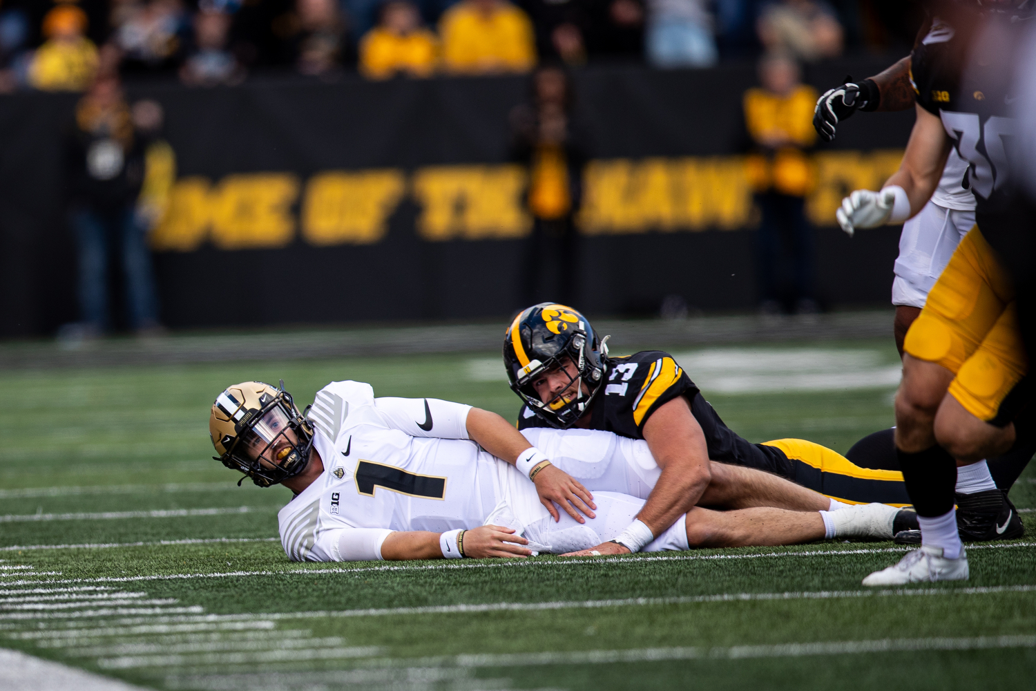 Iowa football's defensive line bounces back with six sacks in win over ...