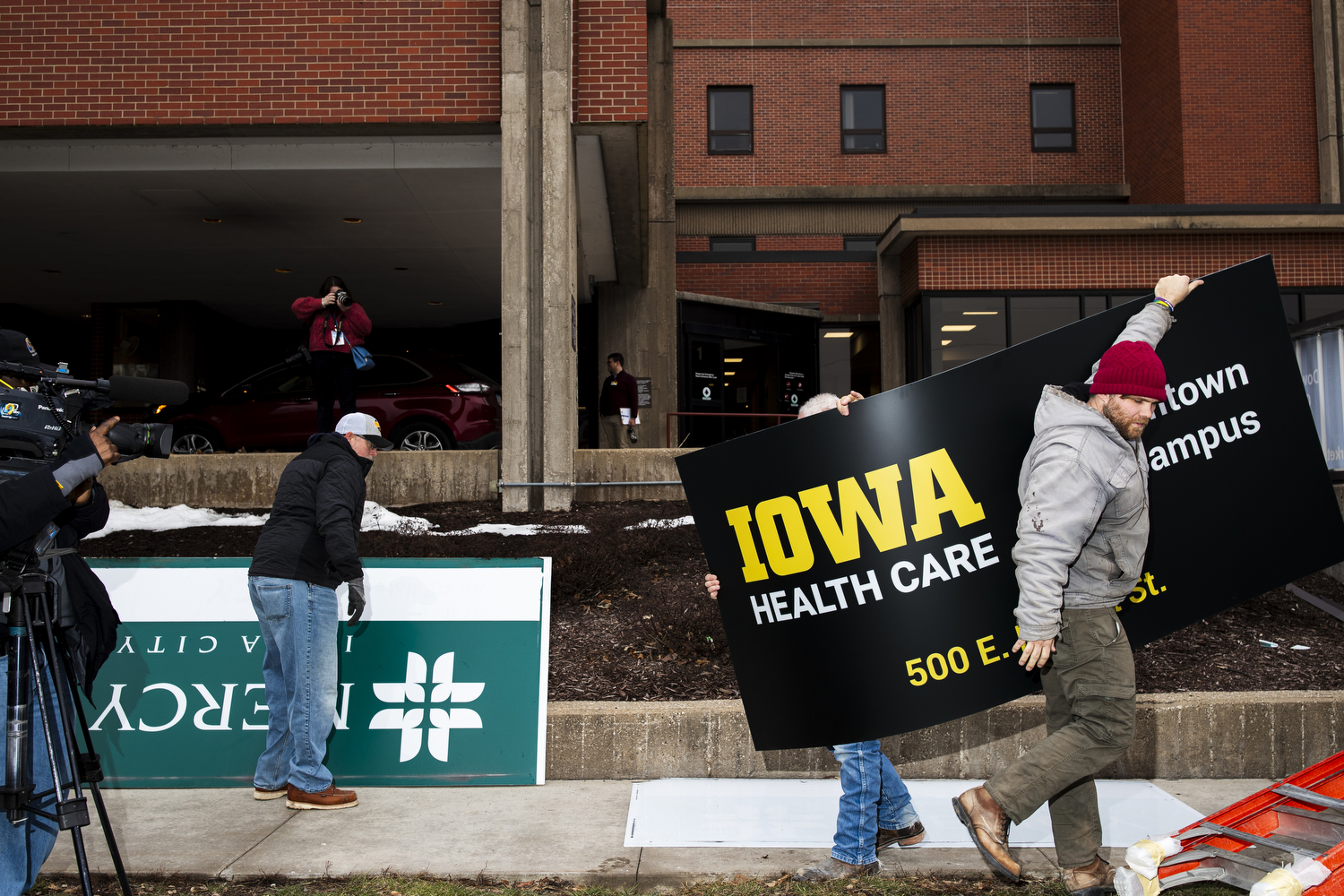 Mercy Iowa City Begins New Chapter As UI Health Care’s Downtown Campus ...