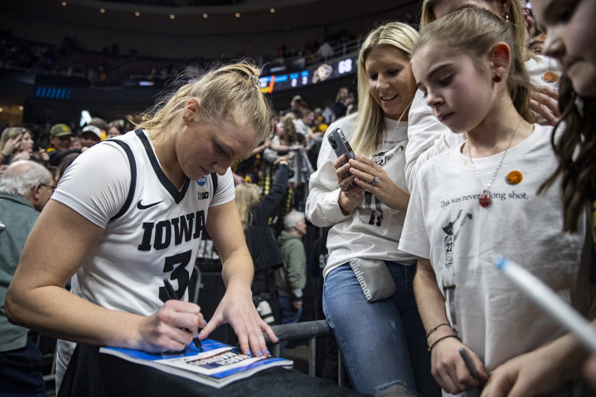 Iowa+guard+Sydney+Affolter+signs+autographs+after+a+NCAA+Tournament+Sweet+Sixteen+game+between+No.+1+Iowa+and+No.+5+Colorado+at+MVP+Arena+in+Albany%2C+N.Y.%2C+on+Saturday%2C+March+30%2C+2024.+The+Hawkeyes+defeated+the+Buffaloes%2C+89-68.