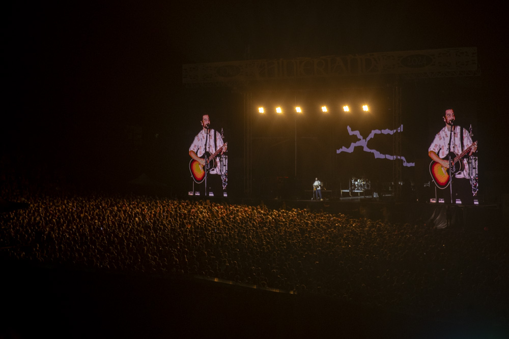 Noah Kahan performs the headliner show during the final day of Hinterland Music Festival at the Avenue of the Saints Amphitheater in Saint Charles on Sunday, Aug. 4, 2024.