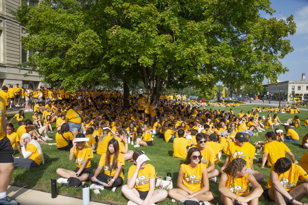 Freshmen University of Iowa students gather on the Pentacrest for the 2024 Convocation on Sunday, Aug. 25, 2024.