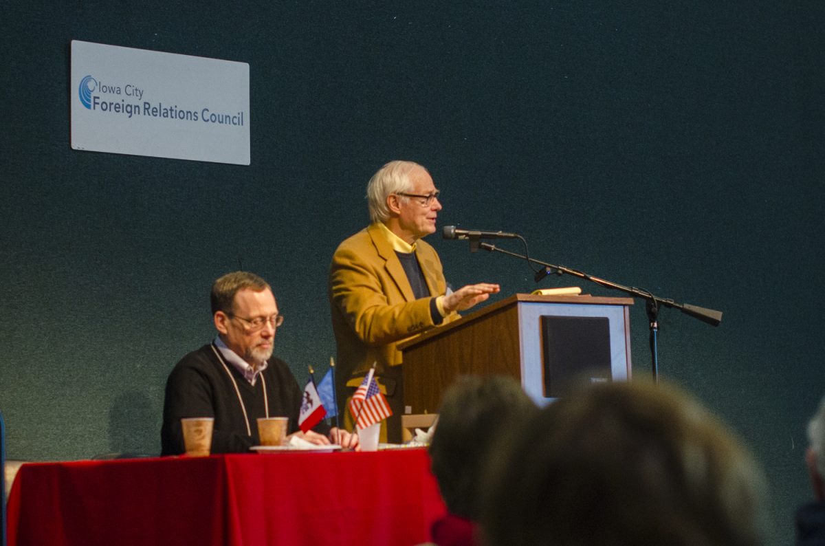 Jim Leach speaks at a luncheon program on Thursday, Dec. 15, 2016. 