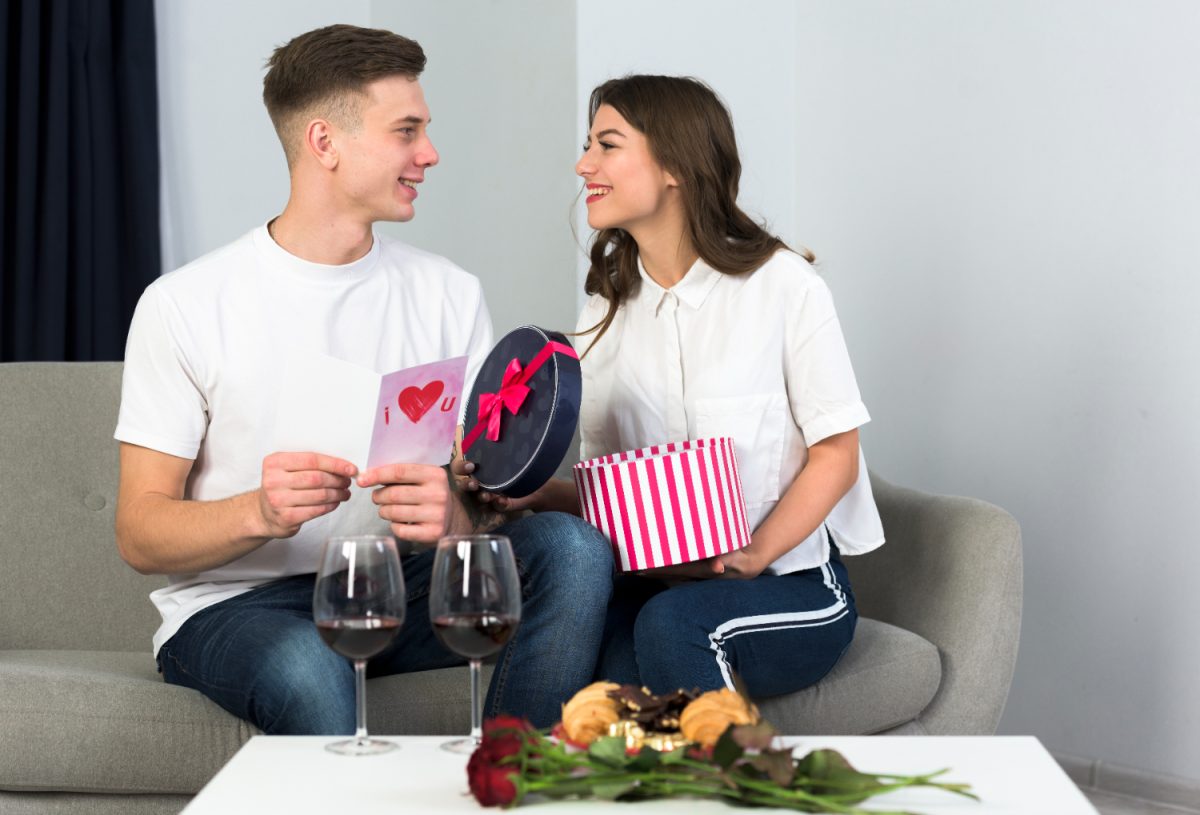 9 Romantic Valentine's Day Ideas for Married Couples