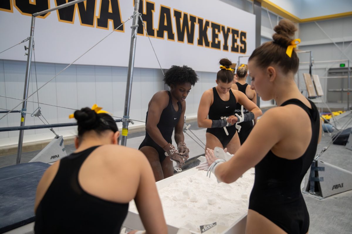 2025_12_06_Gymnastics_CJ069