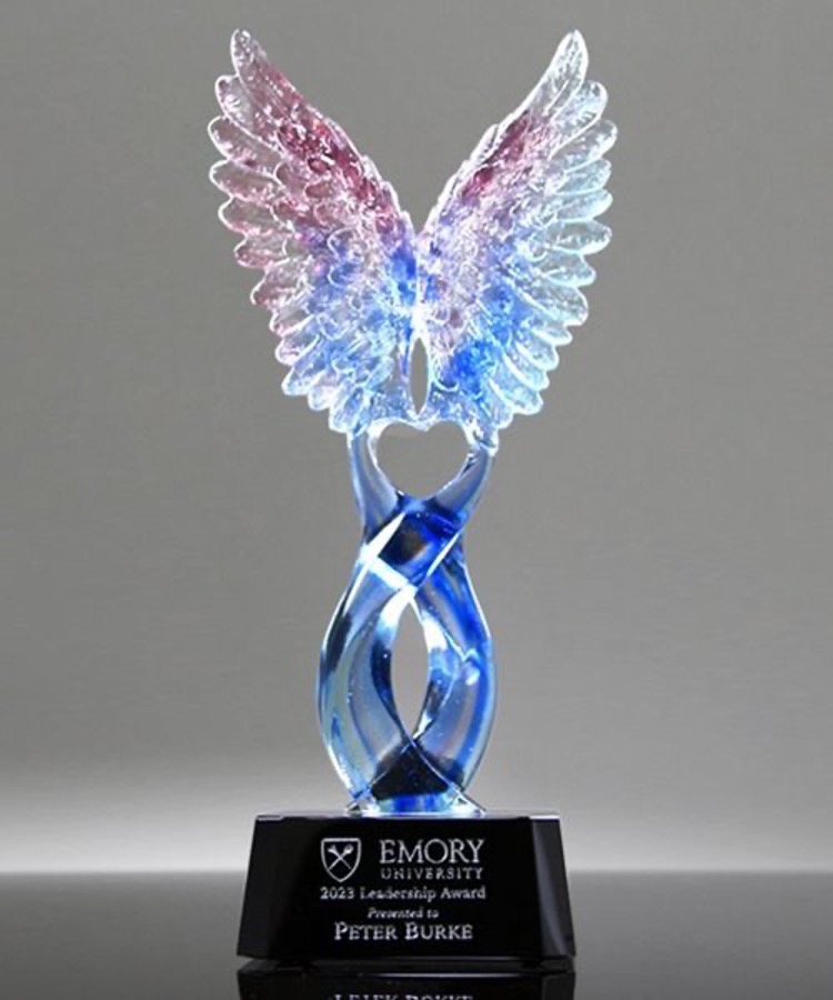 5 Psychological Reasons Crystal Awards Motivate Employees