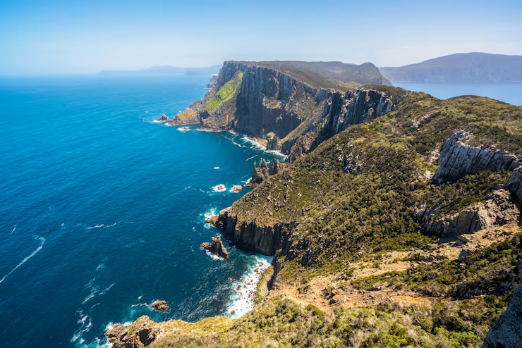3 Best Tasmania Tours for Solo Travelers in 2026