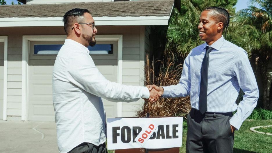 How Freelancing Grads Are Buying Their First Home