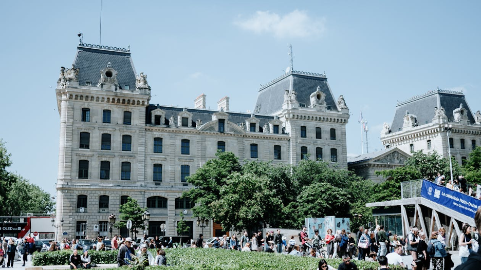 5 Text Templates That Boost Campus Fundraising
